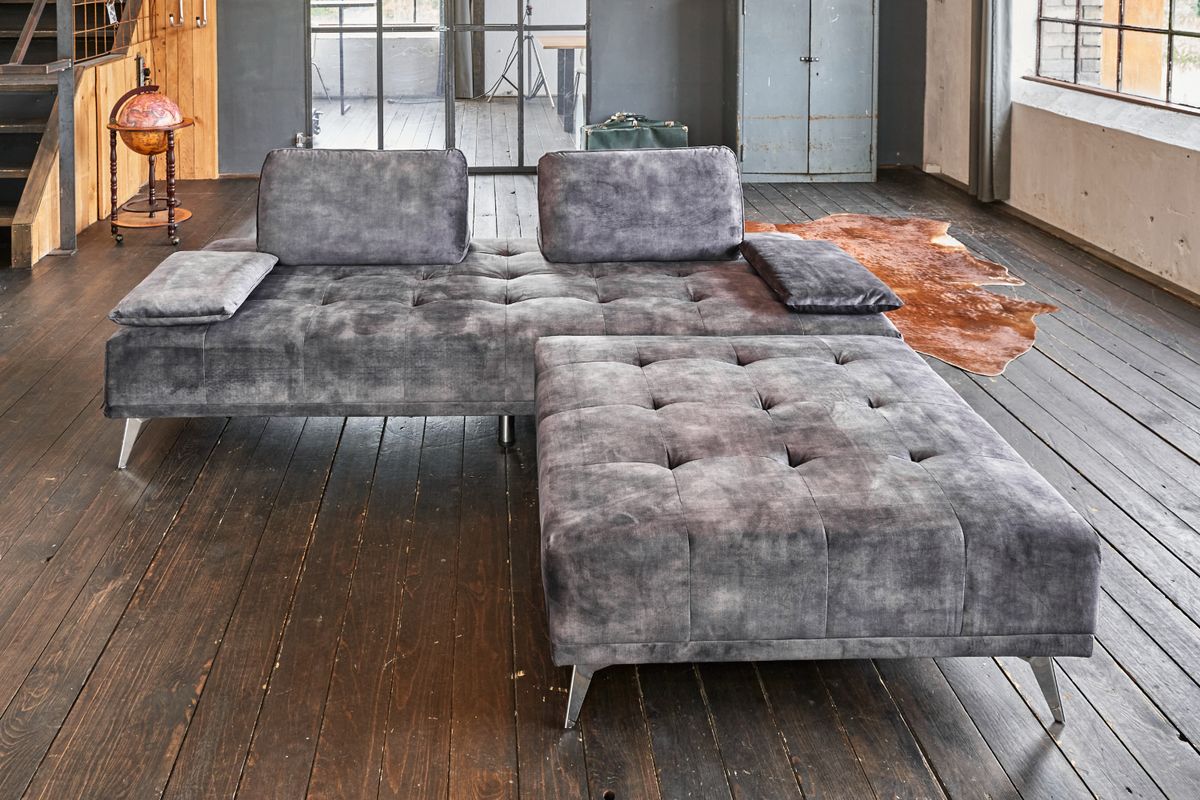 KAWOLA Sofa WIOLO Schlafsofa Daybed mit Hocker velvet anthrazit