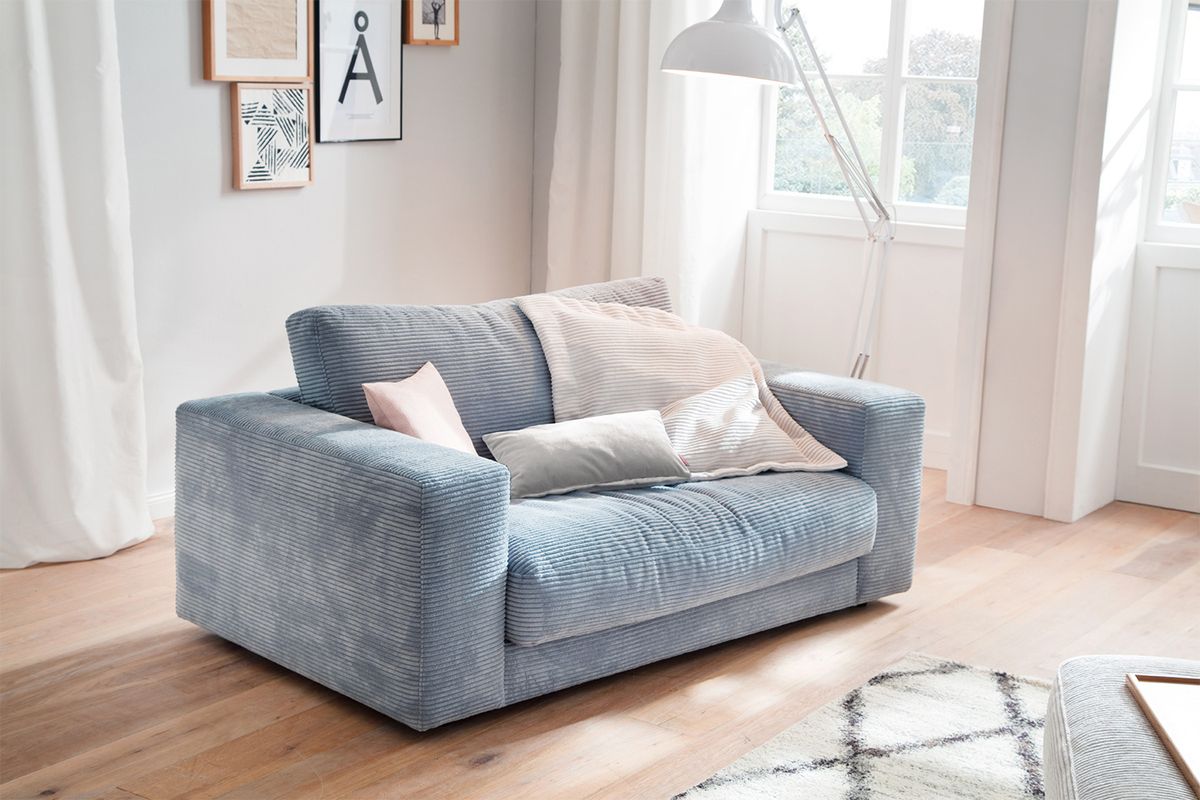 KAWOLA Doppelsessel MADELINE Loveseat Cord hellblau