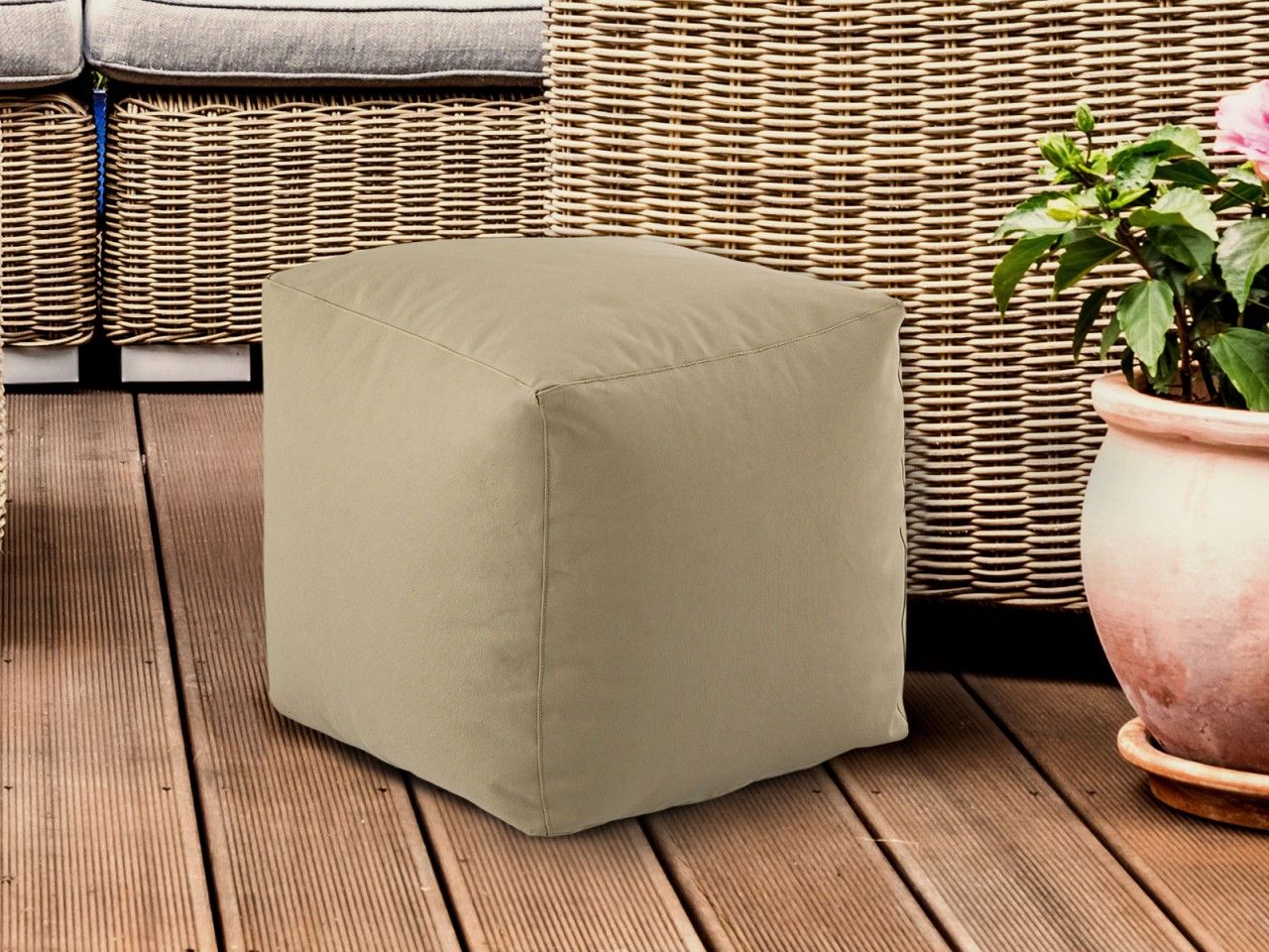 Sitzwürfel Sitzhocker 45x45x45cm Fußhocker Fußablage Bodenkissen Garten Terrasse Bamba wasserfest beige – taupe