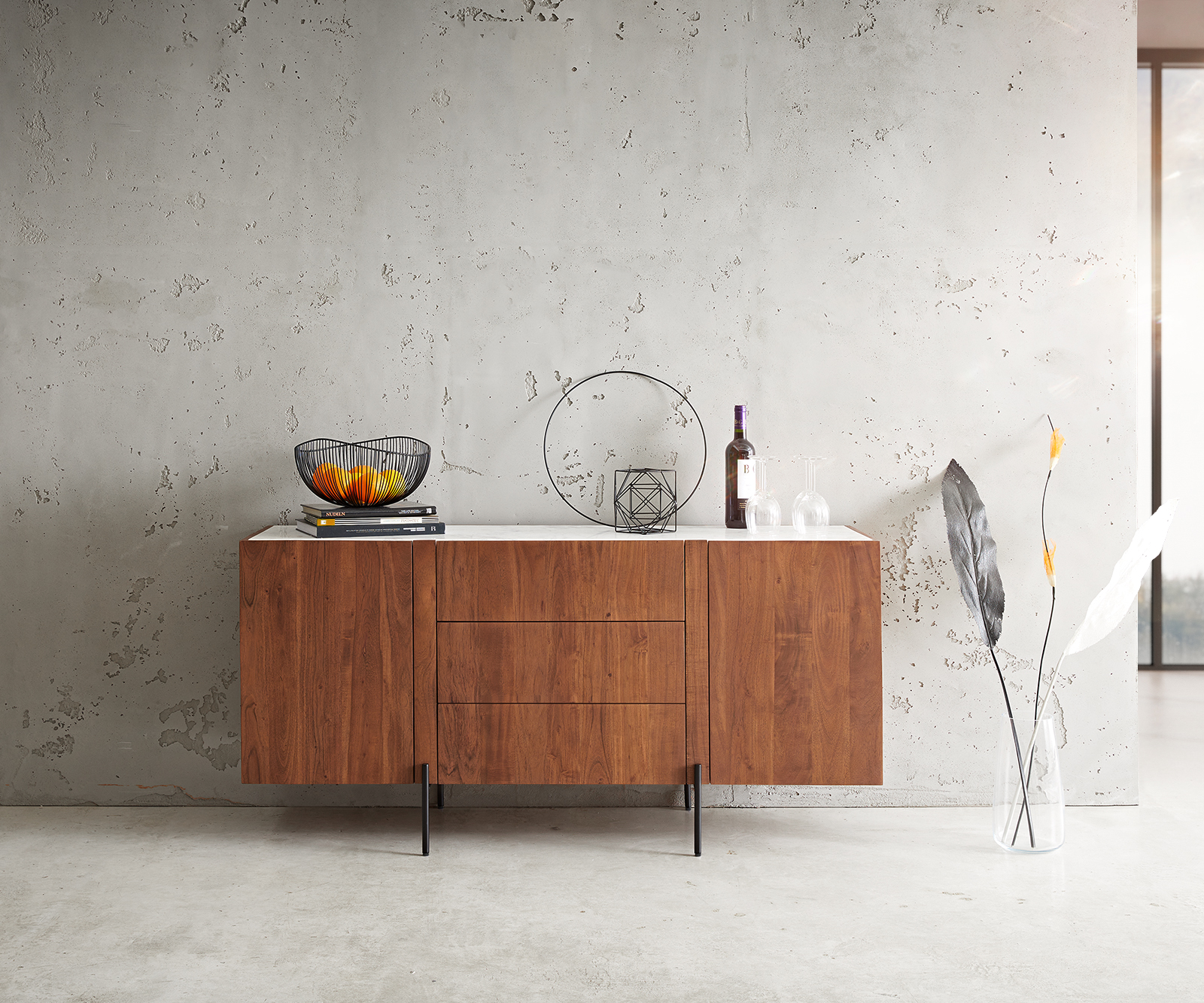 DELIFE Sideboard Secara 145 cm Akazie Braun 2 Türen 3 Schübe Marmor Füße Schwarz, Sideboards