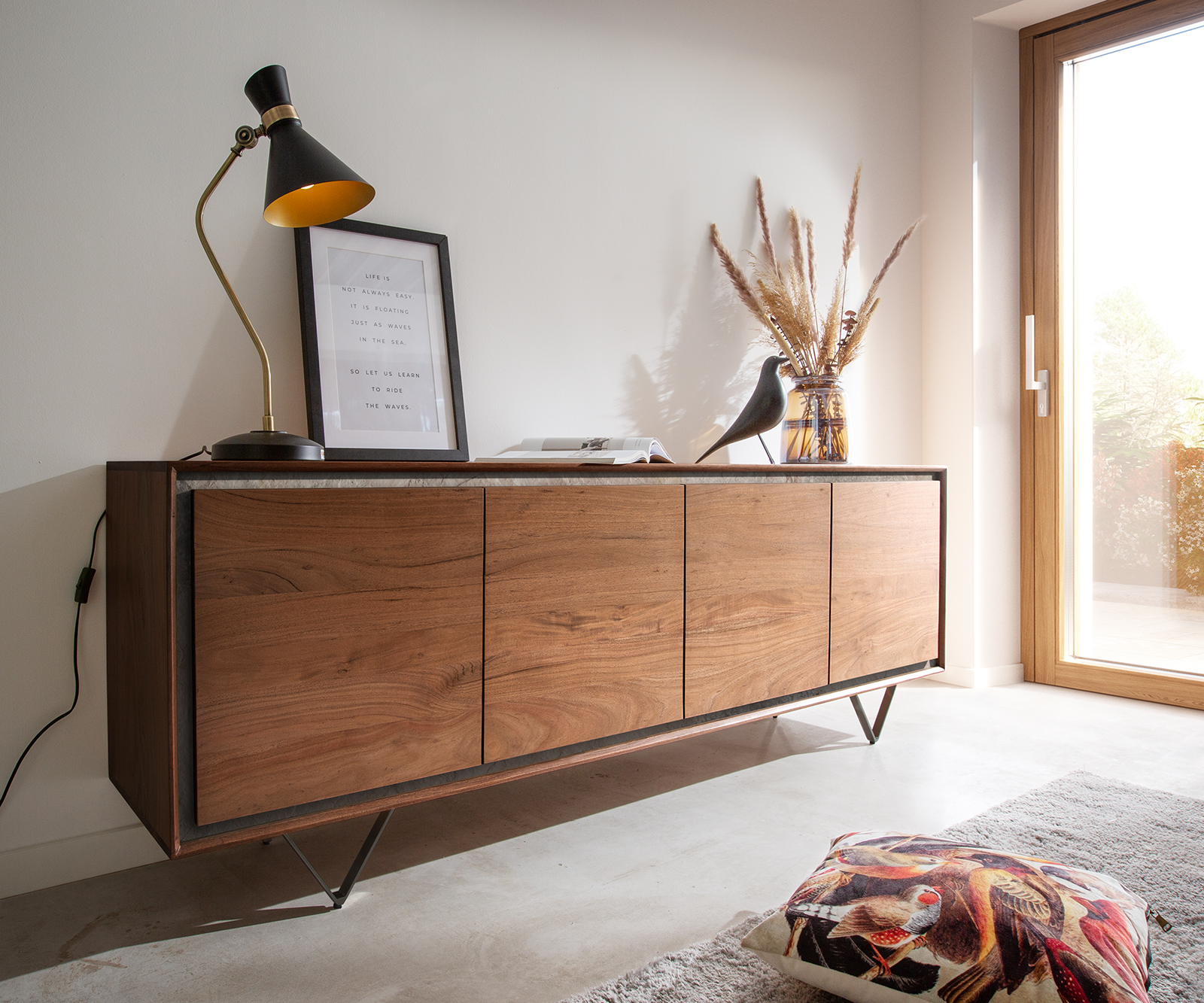 DELIFE Sideboard Stonegrace 200 cm Akazie Braun Steinfurnier 4 Türen V-Fuß Schwarz, Sideboards