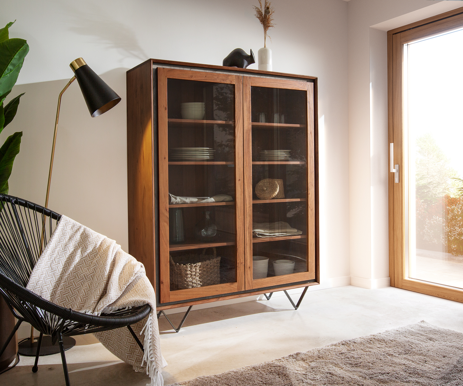 DELIFE Highboard Stonegrace 120×150 cm Akazie Braun Steinfurnier 2 Türen V-Fuß Schwarz, Highboards