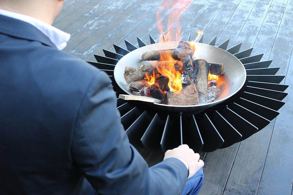 GlammFire Cosmo Ethanol Standkamin Schwarz Ohne Abdeckung